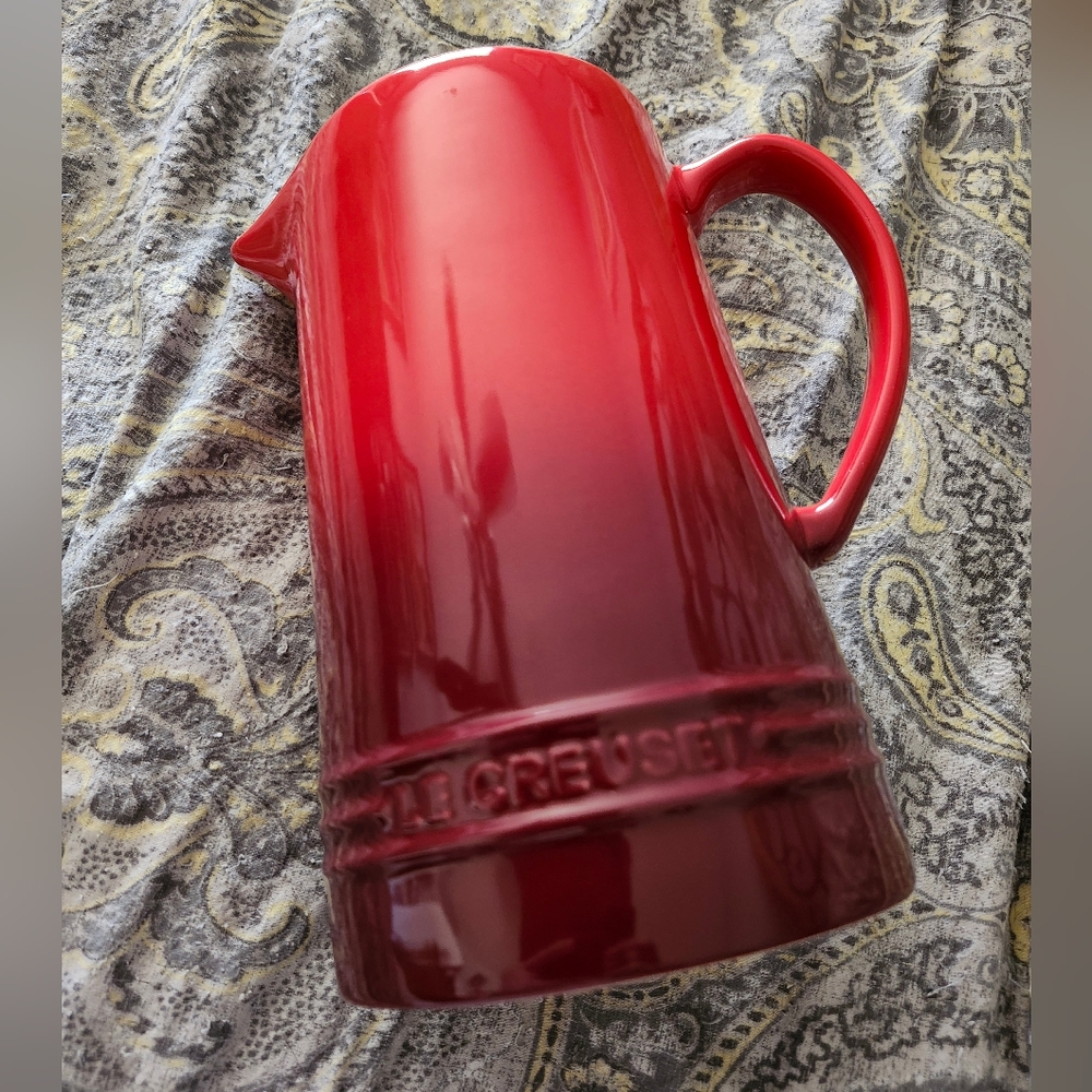 Le Creuset Cerise Red 1.5L Ceramic Pitcher